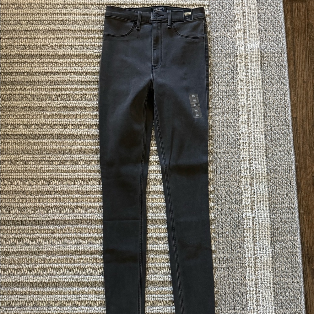 SOLD - Picture 3 of 7